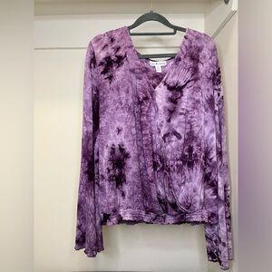 Women’s parachute sleeve purple top. Size xl
